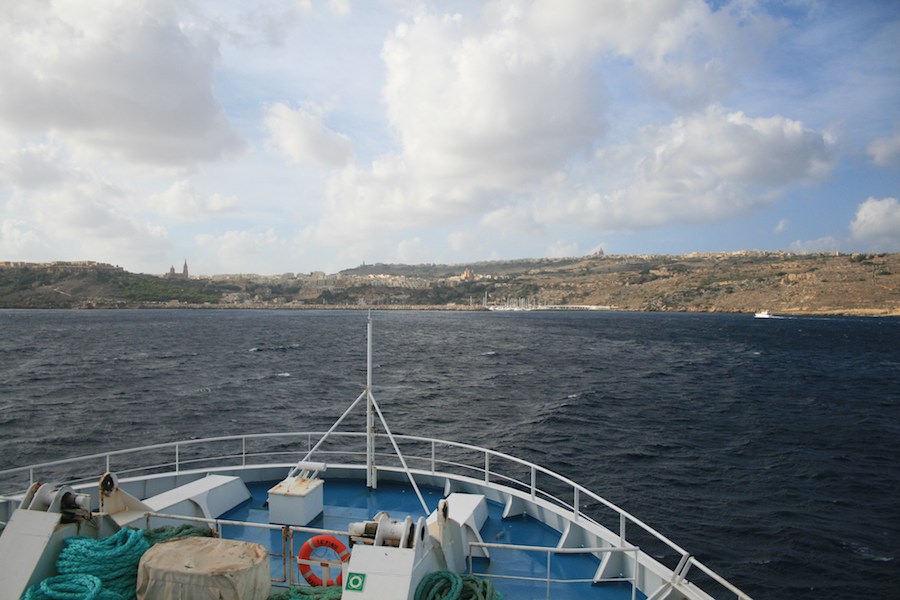 Gozo desde el ferry que la une con Malta.