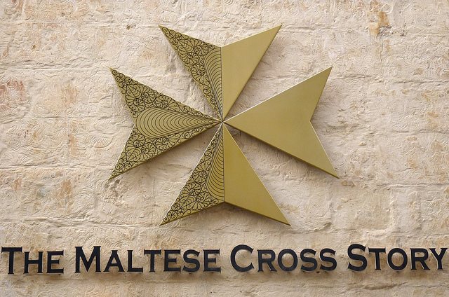 Museo de la Cruz de Malta, emblema y origen del país.