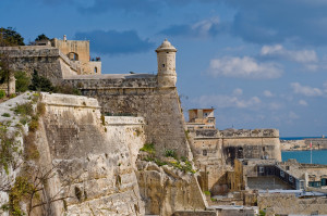 El buen tiempo en la capital de Malta, La Valleta, está casi todo el año presente, ideal para recorrer la ciudad y sus monumentos o para darse un buen baño en cualquiera de las playas paradisíacas de la isla. Foto de Leeze.